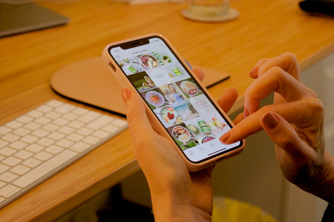 Social media visual planning tools comparison